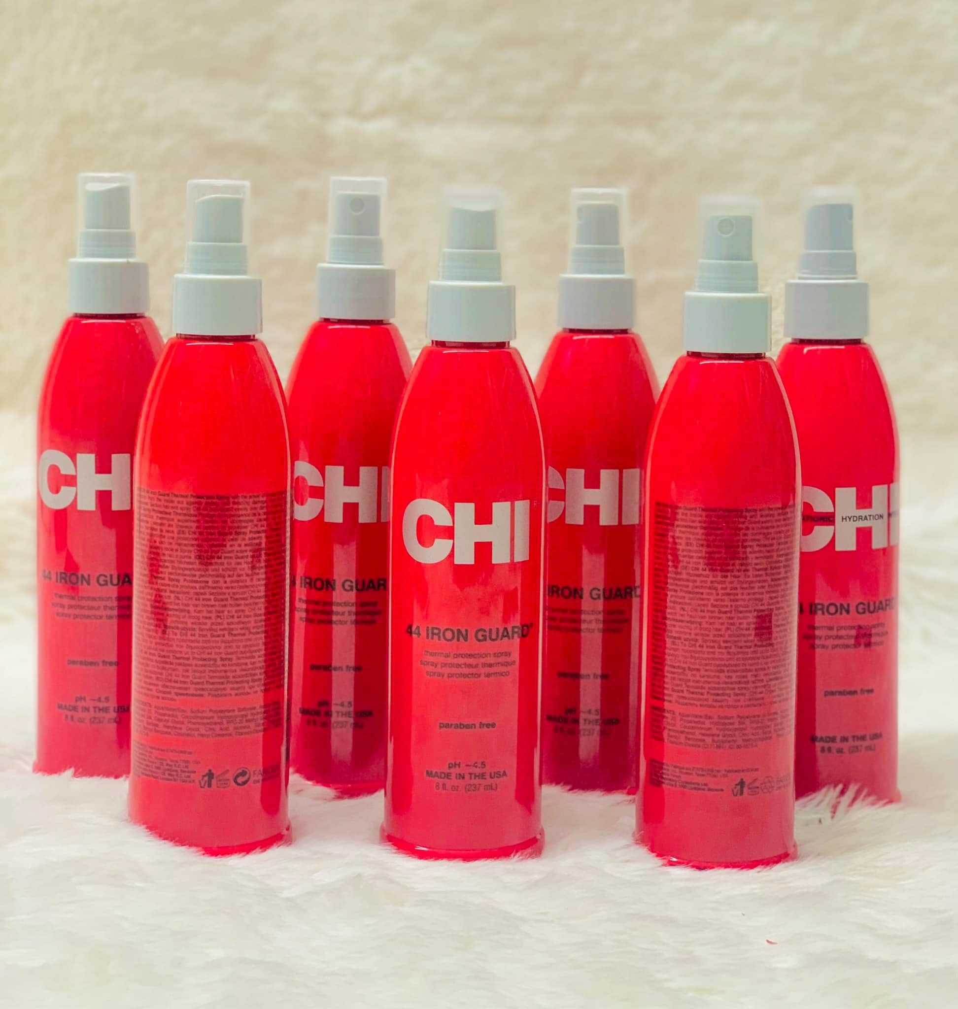 Xịt dưỡng tóc chống nhiệt CHI 44 Iron Guard 237ml