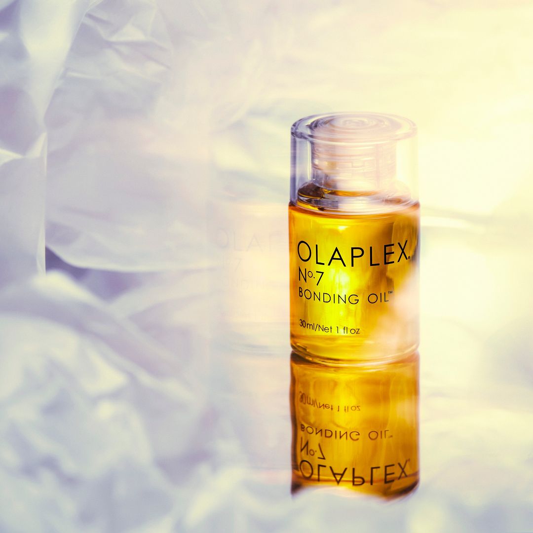 Tinh dầu dưỡng tóc phục hồi OLAPLEX số 7 (Olaplex No.7 Bonding Oil)