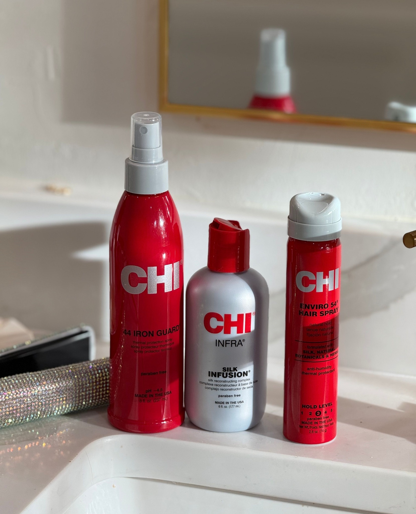 Xịt dưỡng tóc chống nhiệt CHI 44 Iron Guard 237ml