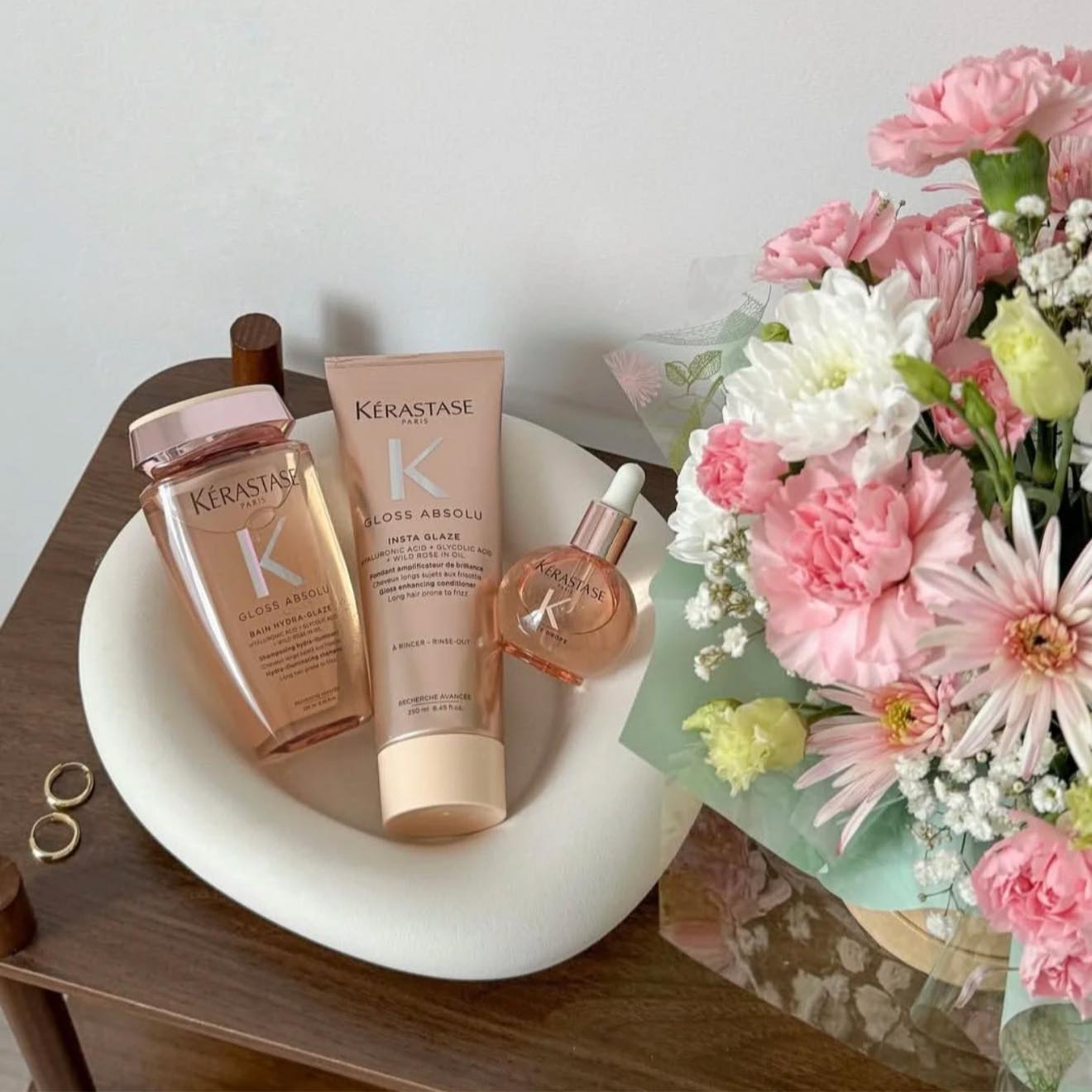 DẦU GỘI XẢ KERASTASE GLOSS ABSOLU DƯỠNG ẨM BÓNG MƯỢT 250ML