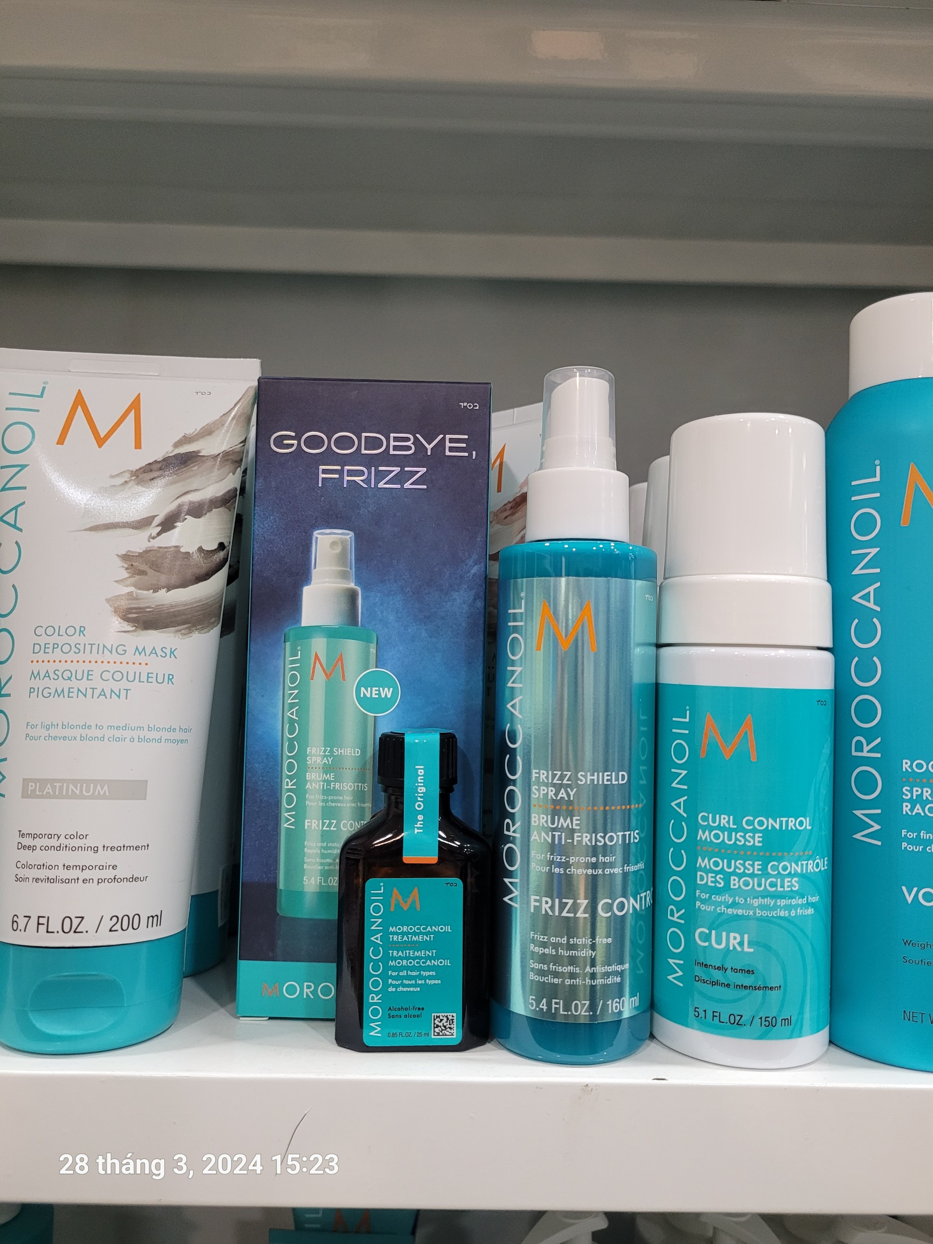 Xịt bảo vệ & kiểm soát rối xù Moroccanoil Frizz Control 160ml