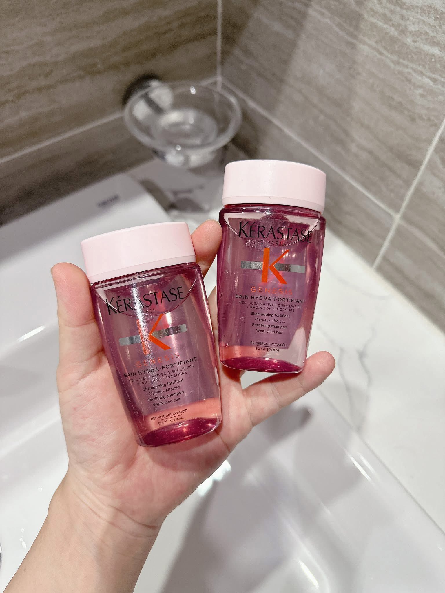 Dầu gội và dầu xả Kérastase Genesis phục hồi sợi tóc yếu, giảm đứt gãy thân tóc