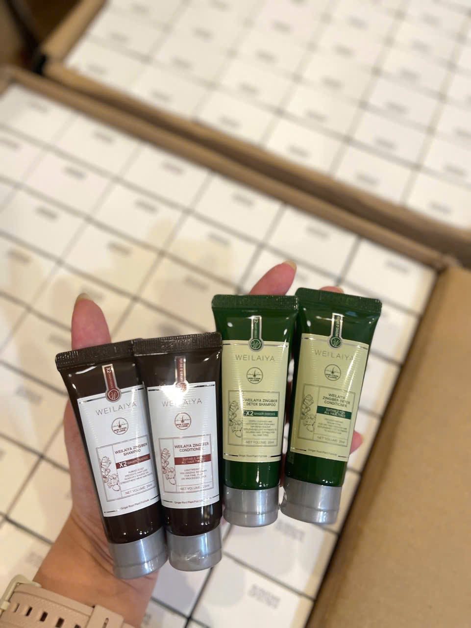 Cặp Mini gội xả Weilaiya luxury gừng, hà thủ ô 20ml