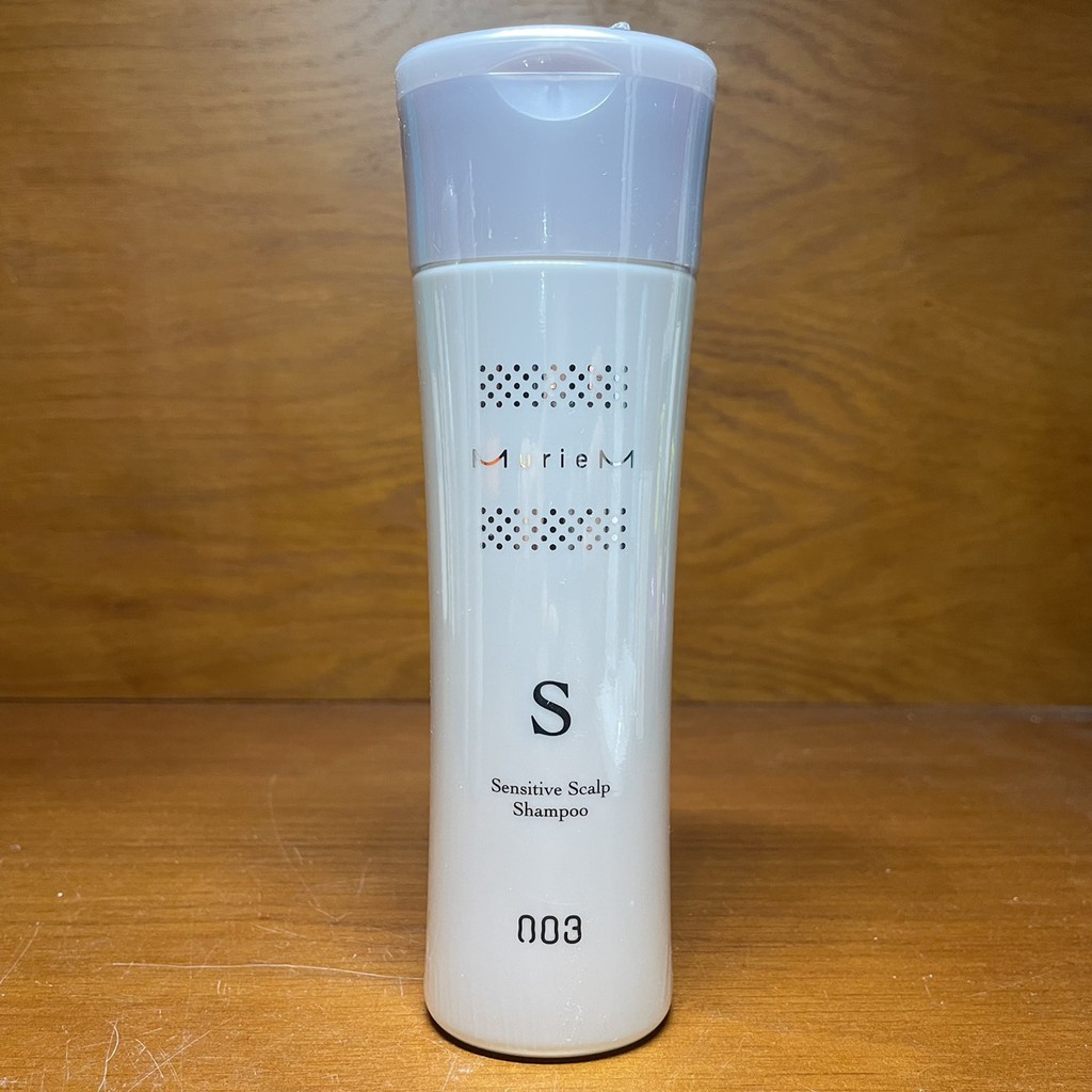 Dầu gội giảm rụng cho da đầu khô và nhạy cảm Number three 003 Muriem S
