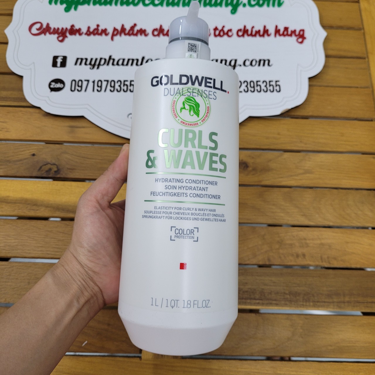 Dầu gội và dầu xả Goldwell Dualsenses Curls & Waves Hydrating Shampoo & Conditioner