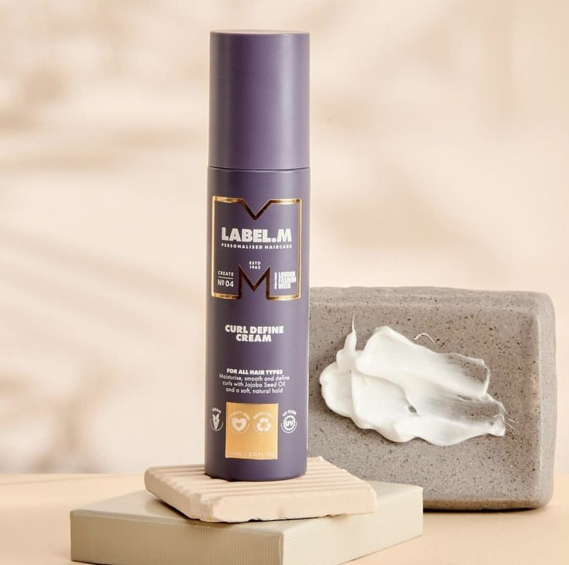 Kem định hình sóng xoăn Label.m Curl Define Cream 150ml