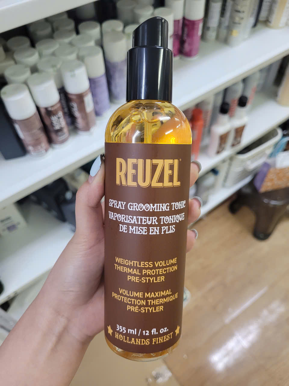 Xịt dưỡng tóc tạo phồng tự nhiên Reuzel Grooming dạng xịt 355ml