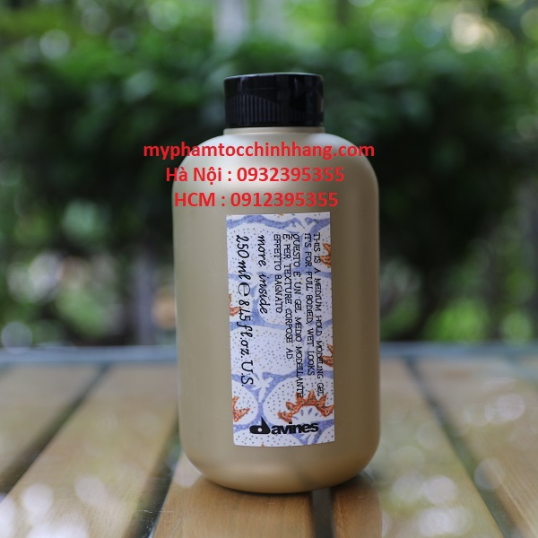 GEL DƯỠNG ẨM GIỮ NẾP TRUNG BÌNH DAVINES MEDIUM HOLD 250ML