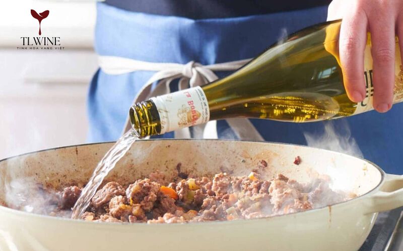 Top 5 Các Loại Rượu Vang Trắng Nấu Ăn Được Ưa Chuộng