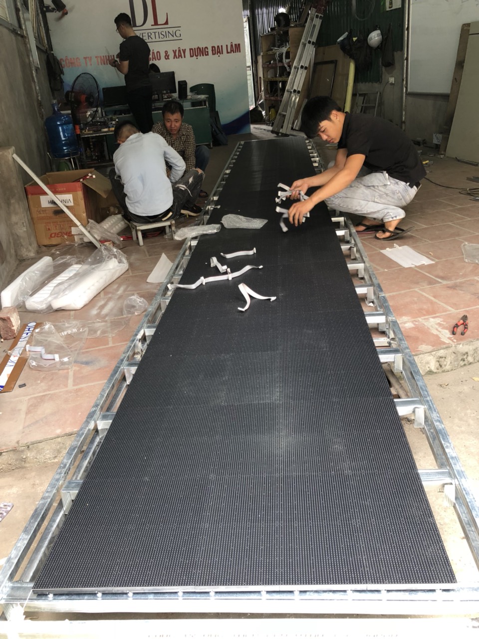 BIỂN QUẢNG CÁO MÀN HÌNH LED NGOÀI TRỜI BIỂN QUẢNG CÁO MÀN HÌNH LED NGOÀI TRỜI