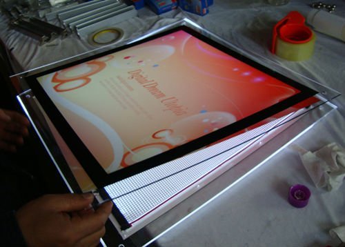 Làm hộp đèn siêu mỏng đẹp ngay tại nhà