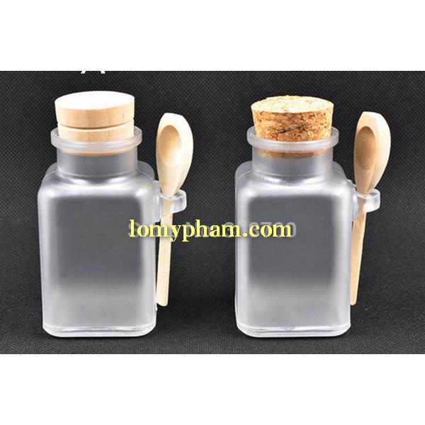 Hũ nhựa kèm muỗng thân vuông 300g