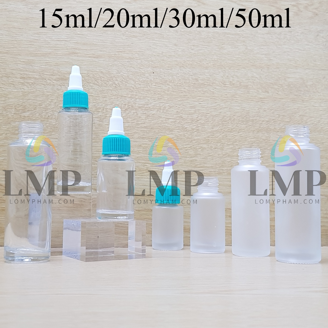 Chai thủy tinh nắp nhọn sọc tattoo