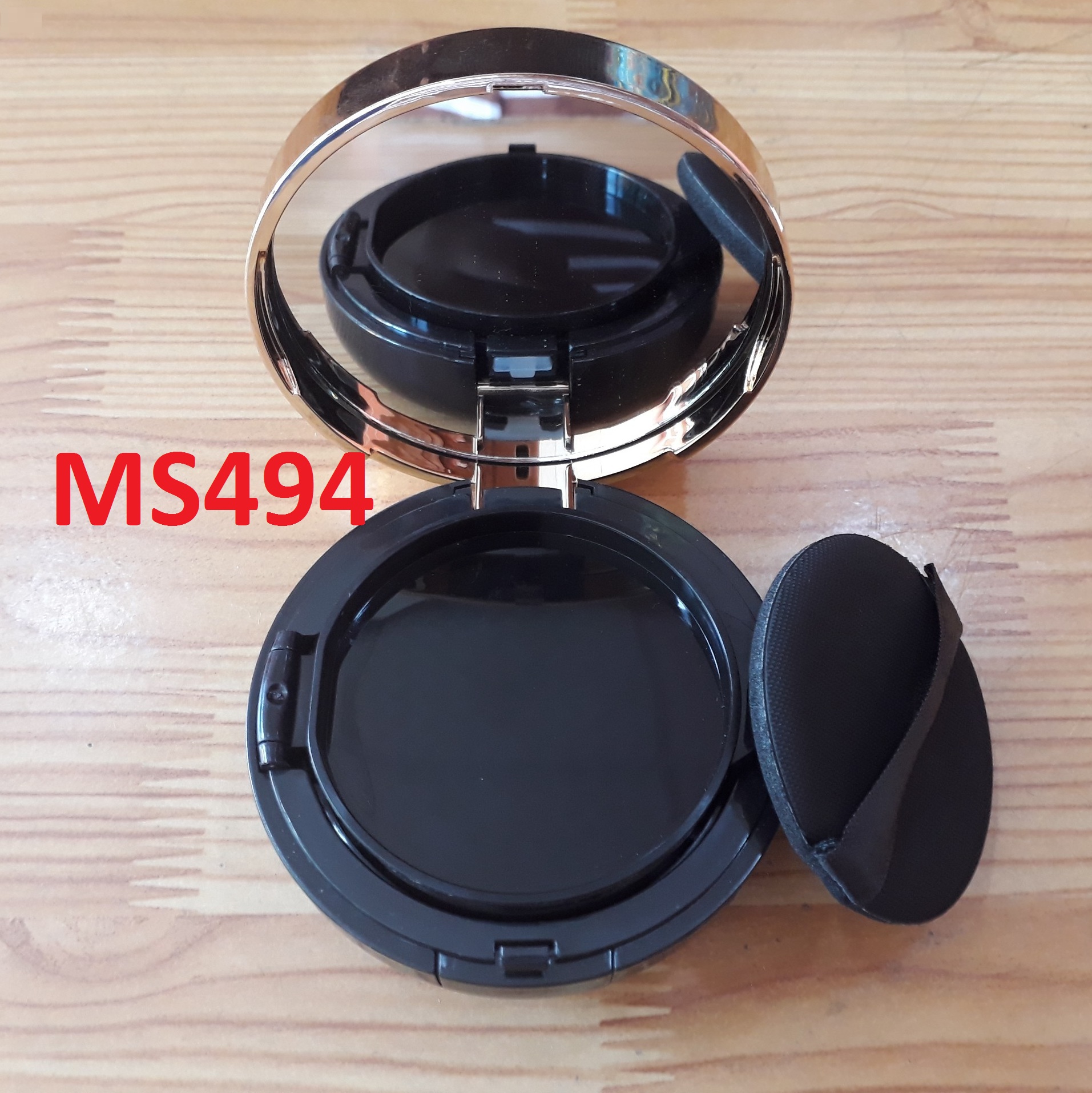 Hộp phấn Cushion đen
