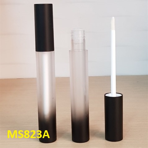 Lip tròn ombre phần dưới nắp đen 5ml