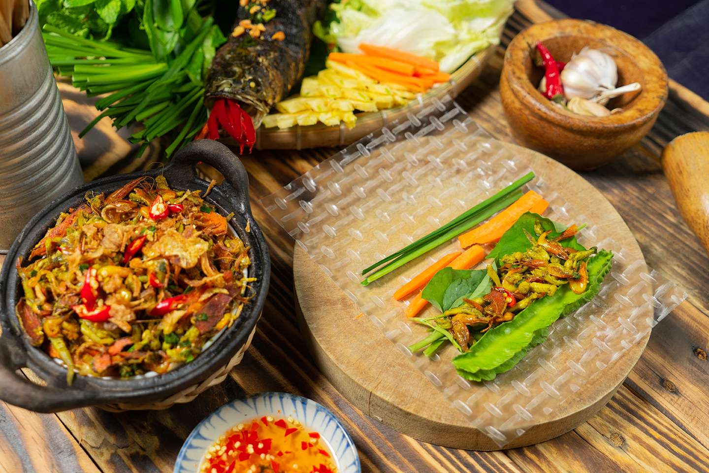 Quán ăn, ẩm thực: Bánh tráng Mikiri - Nguyên liệu cuốn dân dã Ba-nh-tra-ng-vuong-mikiri