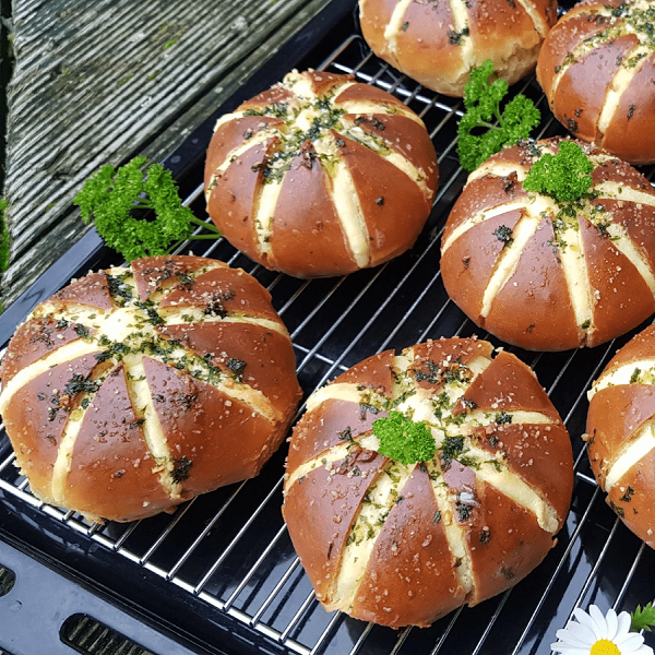 Bật mí cách làm bánh mì phô mai bơ tỏi Hàn Quốc ngon chuẩn vị Bật mí cách làm bánh mì phô mai bơ tỏi Hàn Quốc ngon chuẩn vị