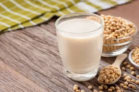 1 ly sữa đậu nành chứa bao nhiêu calo? Nên uống đậu nành thế nào thì tốt?
