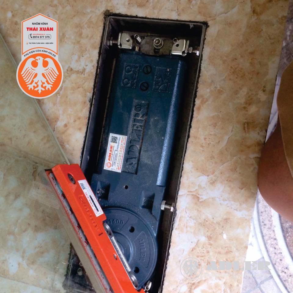 PHỤ KIỆN CỬA KÍNH ADLER