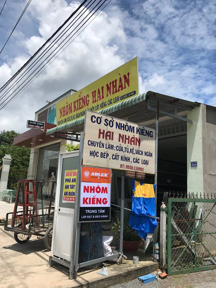 Bản lề sàn