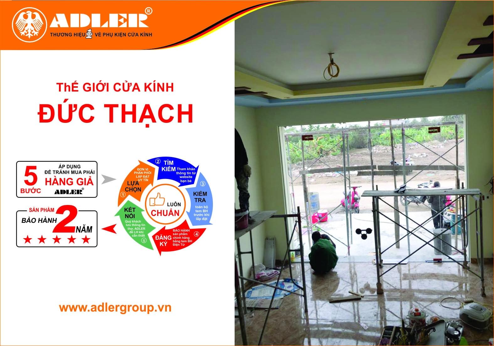 Cửa kính Đức Thạch đang miệt mài lắp sản phẩm Adler cho khách hàng của mình.