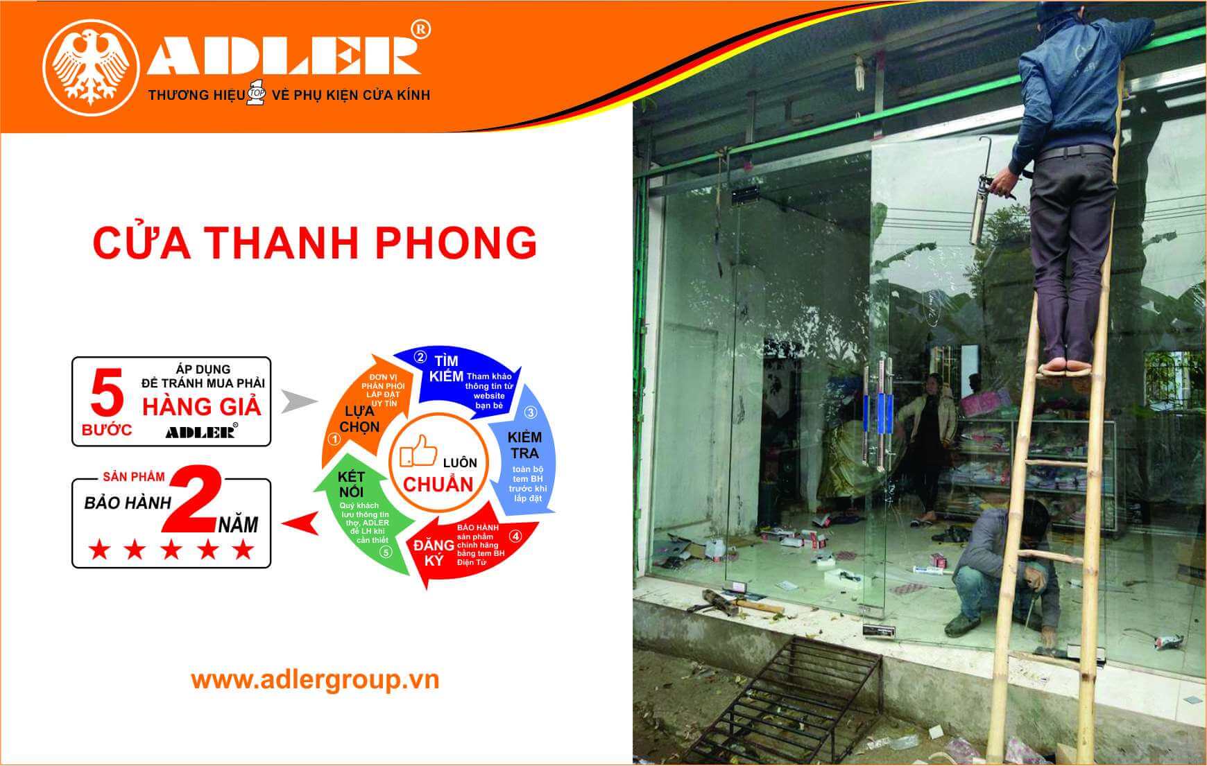 Những anh thợ cửa Thanh Phong luôn cẩn thận, tỉ mỉ trong quá trình lắp đặt