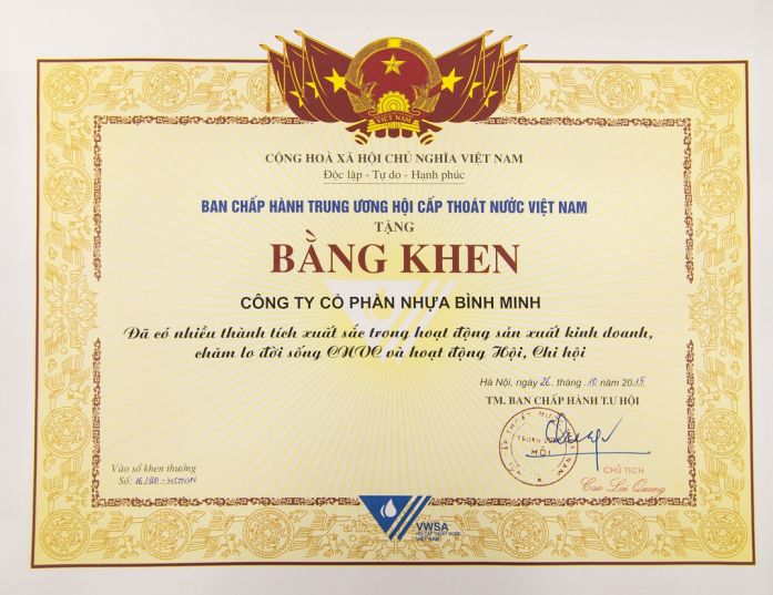 nhua-binh-minh-da-vinh-du-nhan-bang-khen-tu-ban-chap-hanh-trung-uong-hoi-cap-tho