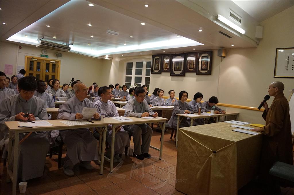 Vương Quốc Anh: Phật Quang Sơn và khóa tu mùa đông tại Luân Đôn