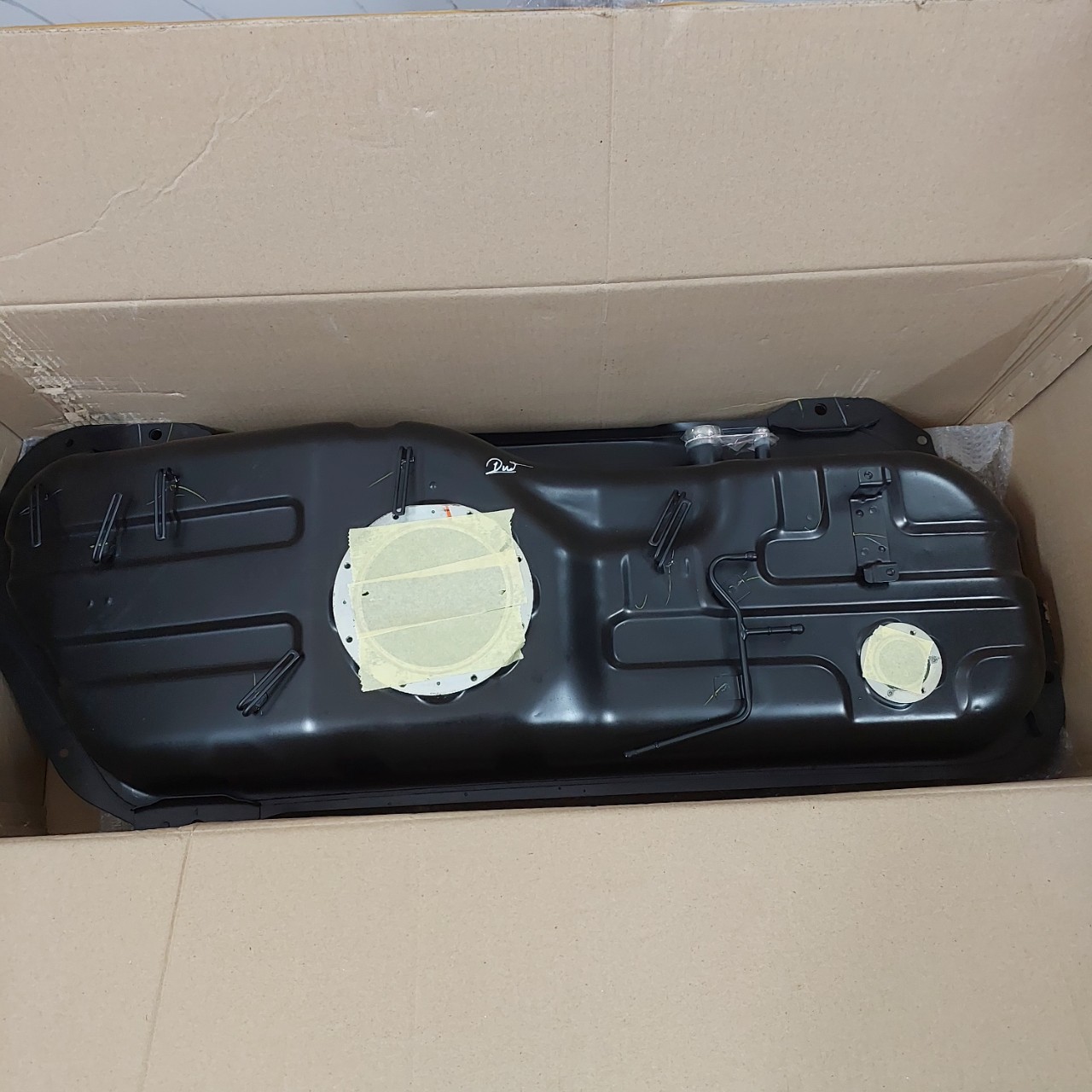 BÌNH XĂNG, THÙNG NHIÊN LIỆU SUZUKI APV 1.6