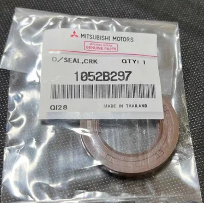 PHỚT ĐẦU TRỤC CƠ XPANDER, ATTRAGE, MIRAGE 1.2L | 1052B297