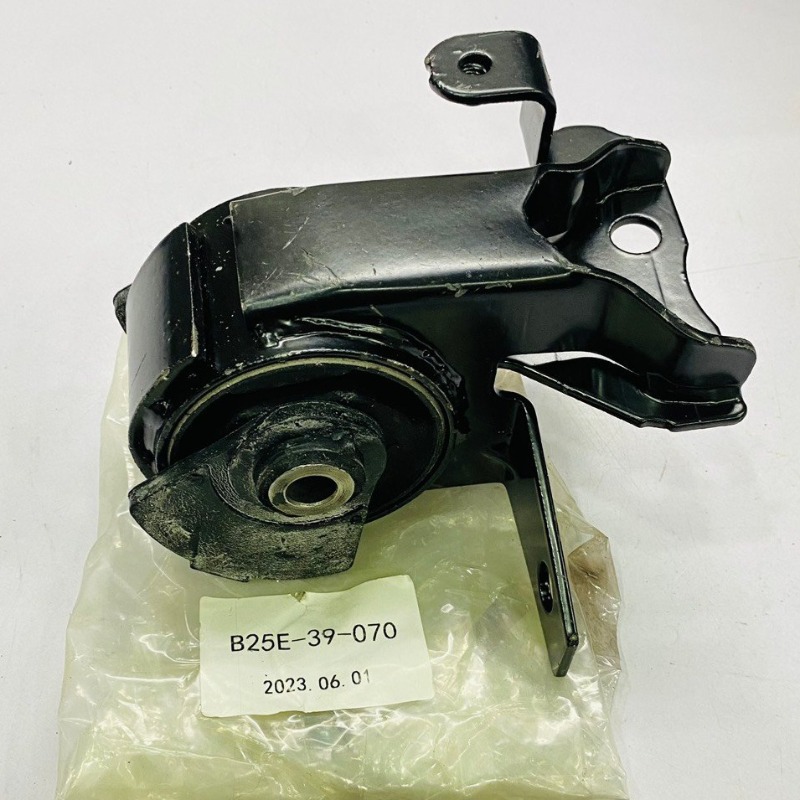 CAO SU CHÂN MÁY HỘP SỐ MAZDA PREMACY, 323, LASER