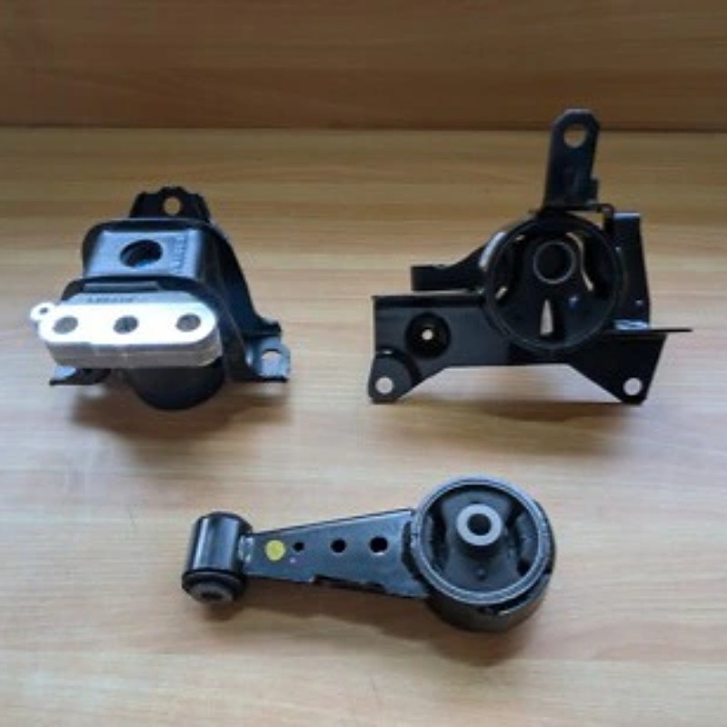 Cao su chân máy Suzuki Ertiga, XL7 2018-2022