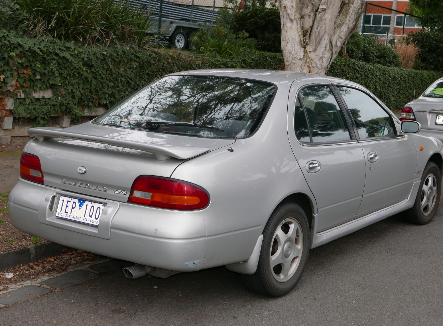 CÂY LÁP PHẢI NISSAN BLUEBIRD U13 2.0L SSS [1992-1997]