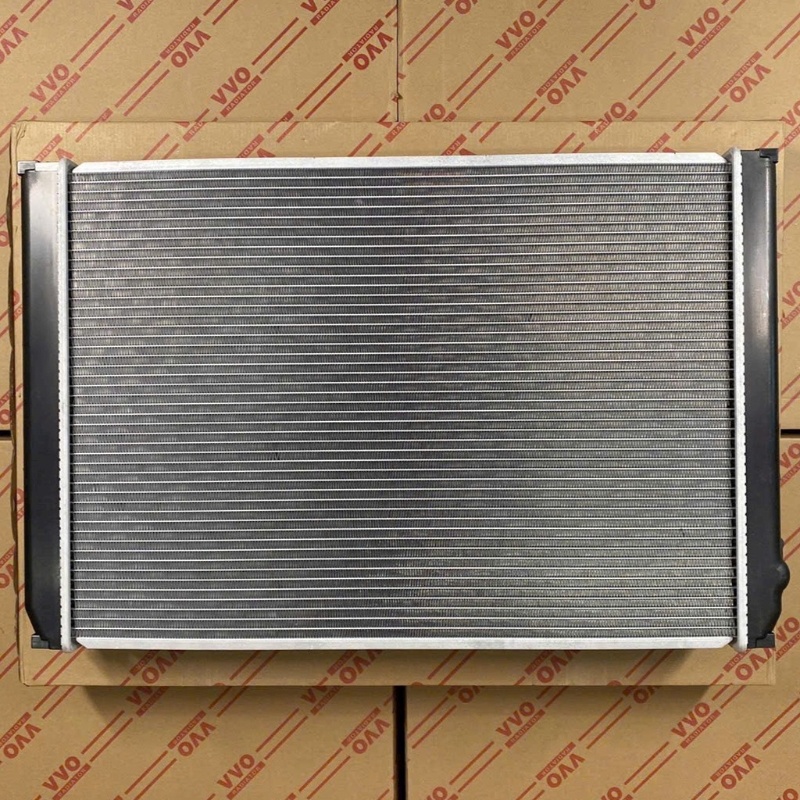 Két nước làm mát Toyota Sienna 2001-2008
