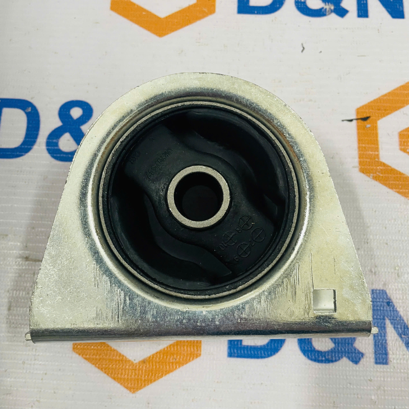 Chân két nước Mitsubishi Lancer 2003-2007 | MR554244