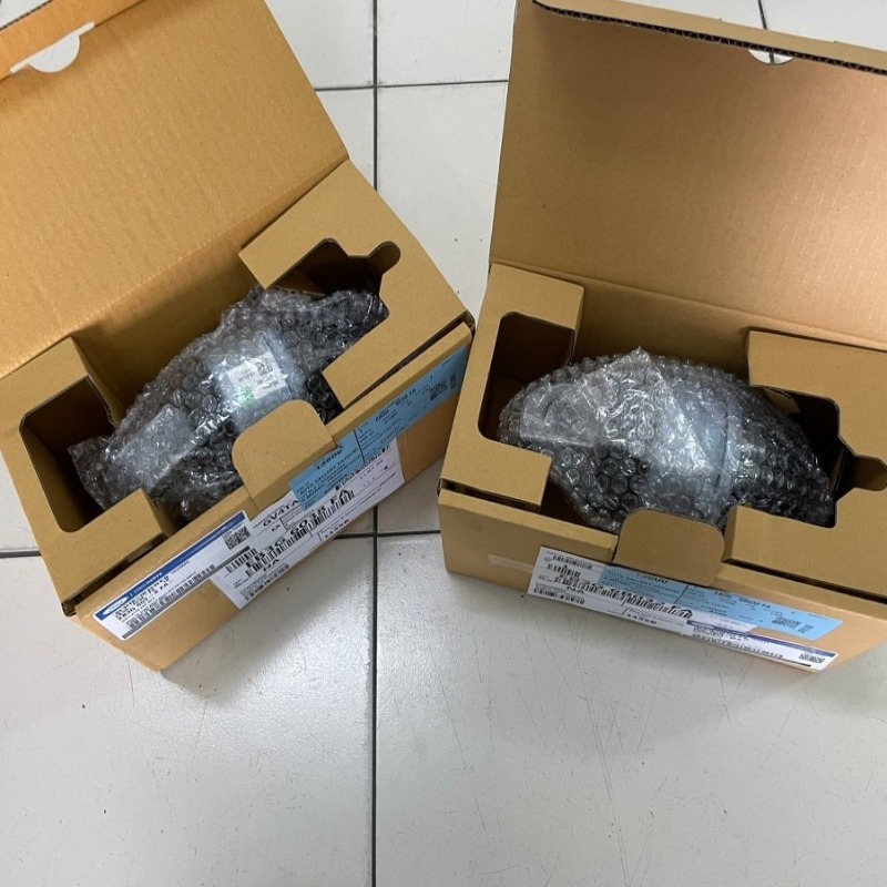 Cao su chân máy trái, phải Ford Ranger Wildtrak 3.2L, Everest, BT50 3.2L | 1934827, 1934829, EB3Z6038C, EB3G-6B032FA, EB3Z6038G, EB3G-6032-FA