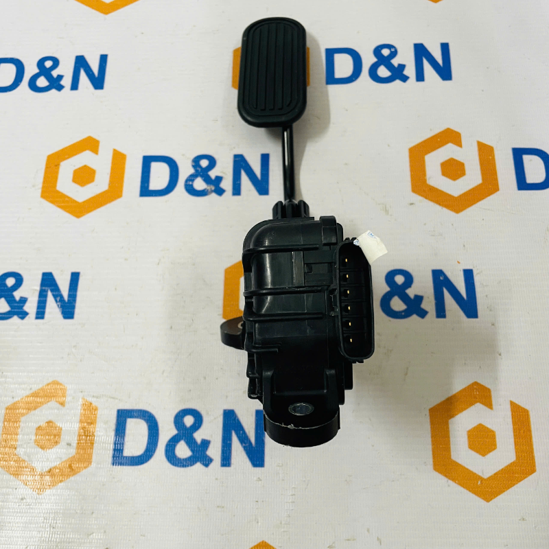 Bàn đạp chân ga Toyota Fortuner, Hilux, Innova 2006-2017| 78120-0K011