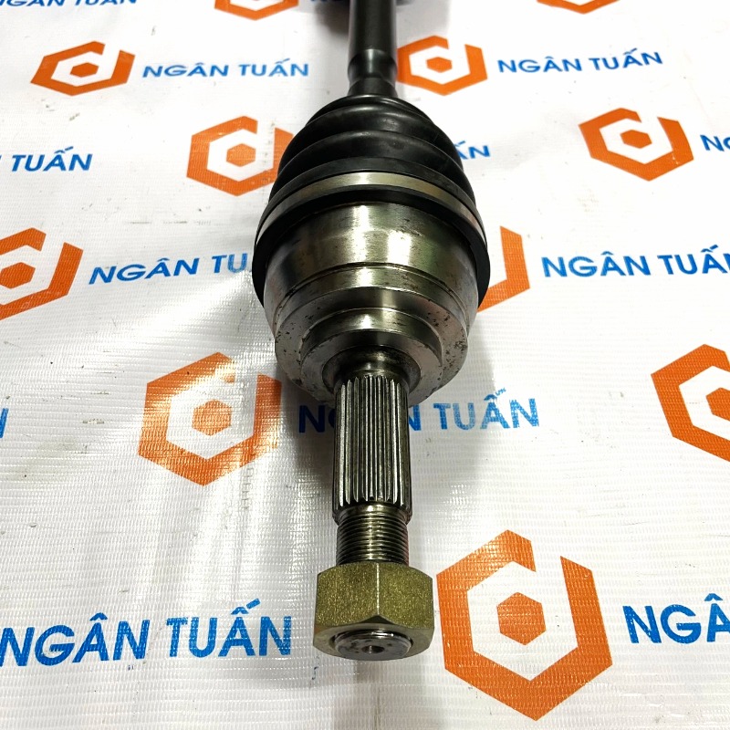 CÂY LÁP PHẢI NISSAN BLUEBIRD U13 2.0L SSS [1992-1997]