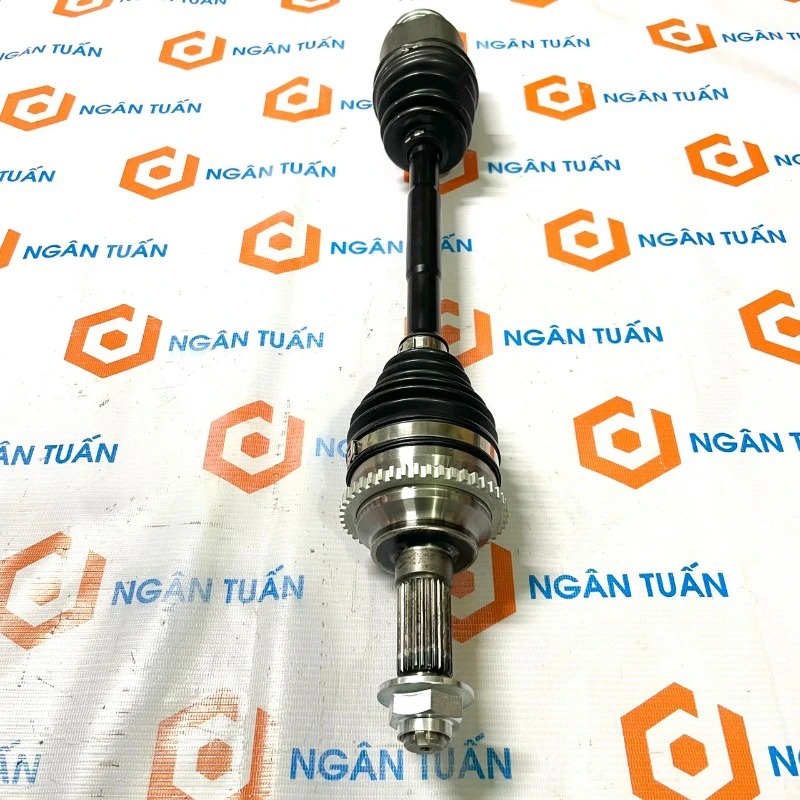 Cây láp phải mazda premacy 1.8l [2003-2007]