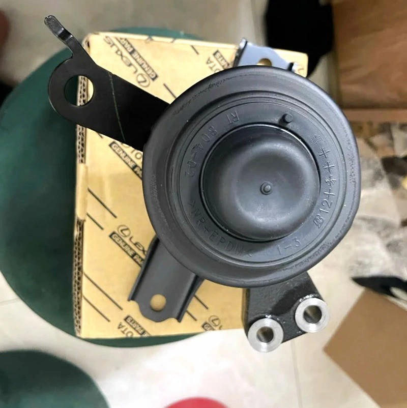 CHÂN ĐẦU MÁY, CHÂN MÁY DẦU TOYOTA VIOS 1.5L 2014-2019