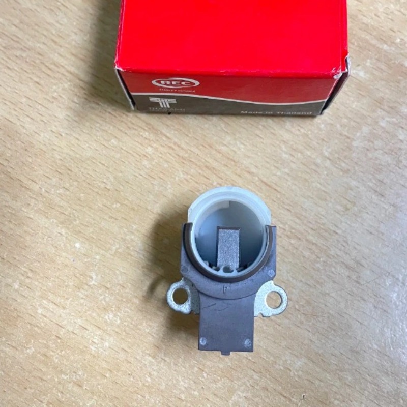 CHỔI THAN MÁY PHÁT ĐIỆN XE TOYOTA, HONDA, NISSAN, MITSUBISHI