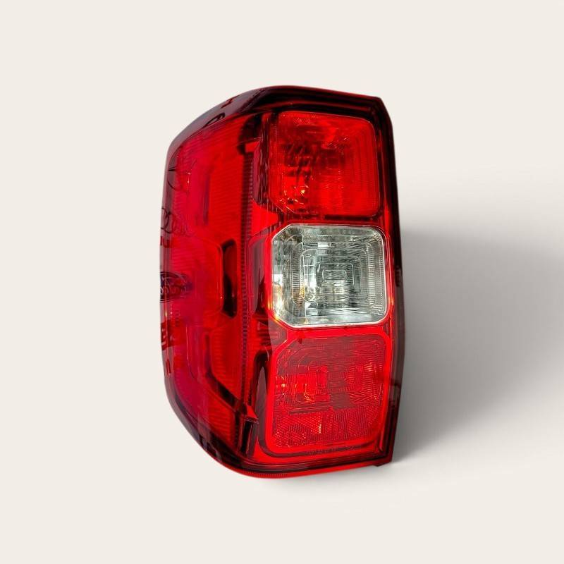 Đèn hậu Ford Ranger XLS 2022-2025