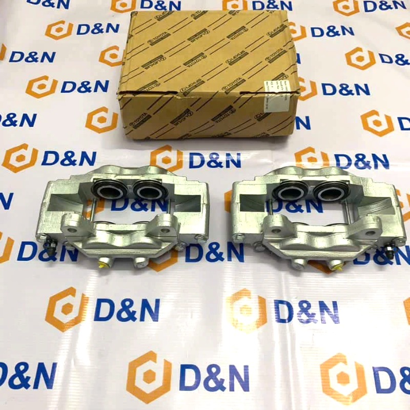 CỤM PHANH TRƯỚC TOYOTA HILUX [2011-2015]