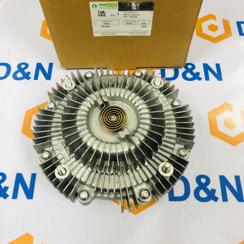 Ly tâm quạt két nước Hilux, Fortuner 2006-2016 | 162100L010, 162100L011