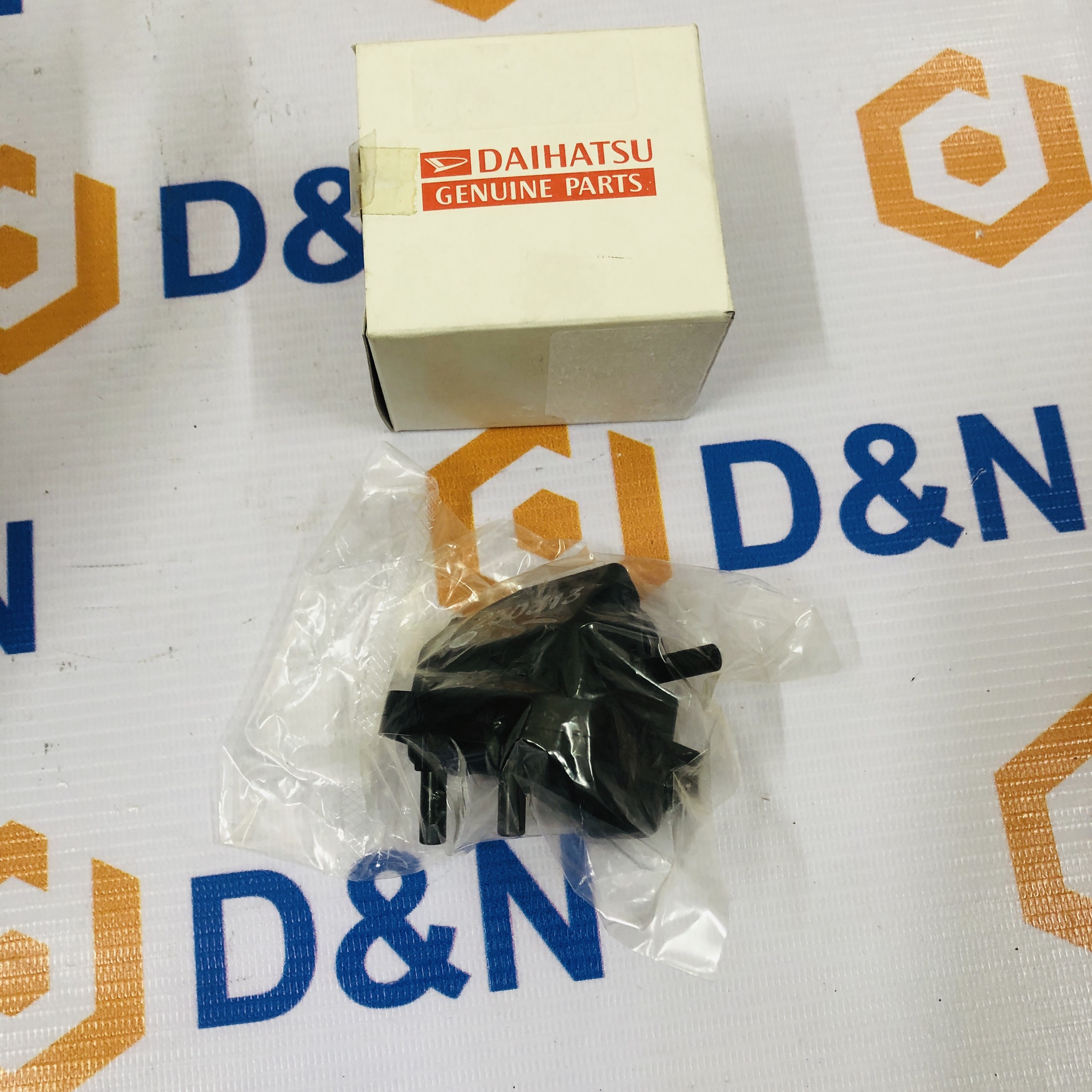 Buồng chia hơi, buồng chia khí nạp động cơ Toyota Raize | 21141-B1010
