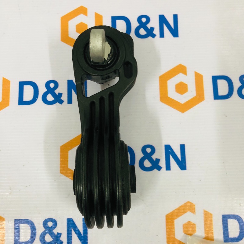 Chân treo số 8 trên, chân máy thanh giằng trên Honda CRV 2.4 2015- | 50880-T0A-A81