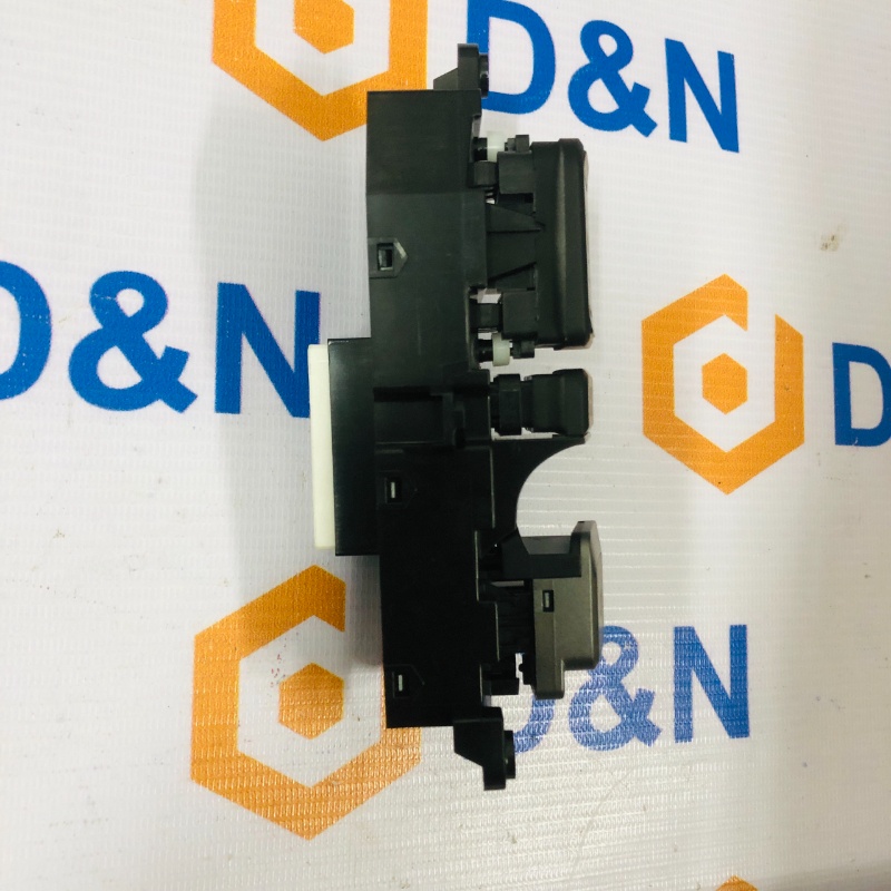 Công tắc phanh tay Hyundai Santafe, Tucson, Kia Sorento, Sportage 2013-2022 | 93300- F8050, 93310- 2W200, 93310- 2W3154X, 93300-D30004X