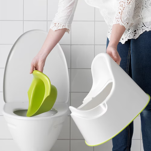 BÔ VỆ SINH CHO BÉ LOCKIG IKEA