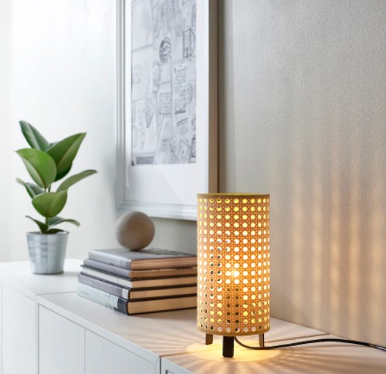 ĐÈN BÀN SAXHYTTAN IKEA - MÀU BE/ĐEN (26cm)