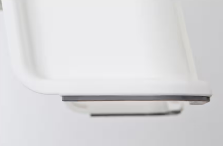 GHẾ NHỰA CHỐNG TRƠN BOLMEN IKEA - TRẮNG